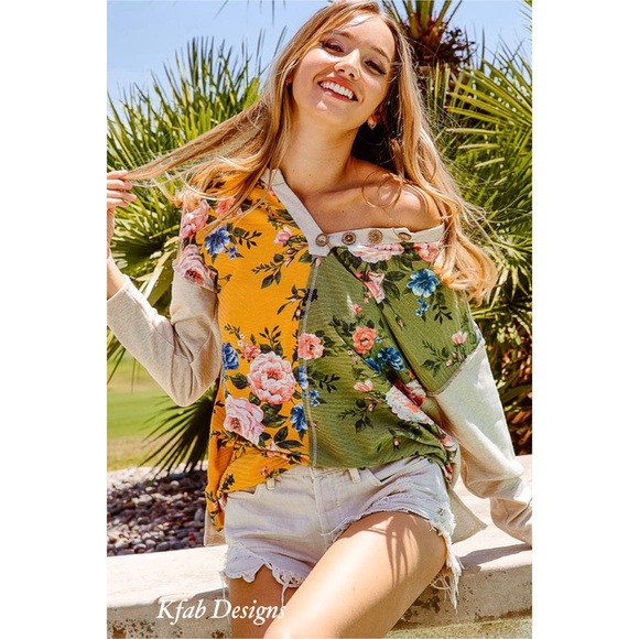 ❤️LAST ONE!  V Neck Floral Soft Color Block Henley Top! - Picture 9 of 15